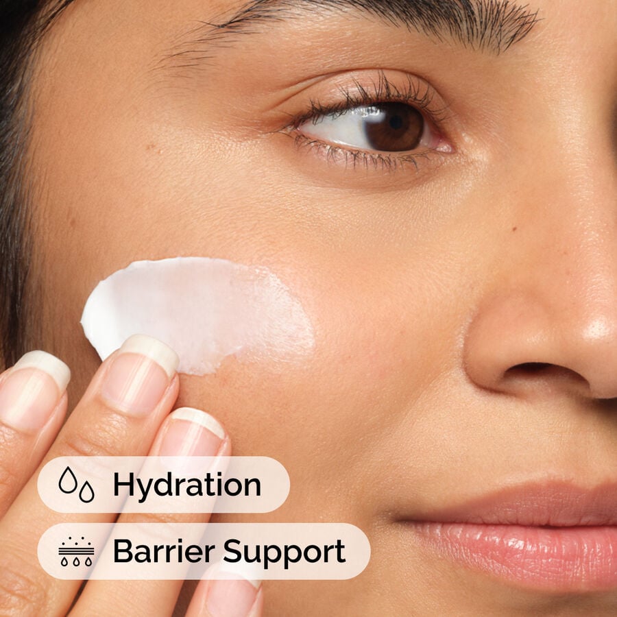 natural-moisturizing-factors-ha-f8 ord-natural-moisturizing-factors-ha-model-application-with-benefits.jpg